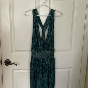 Green Lulu’s dress